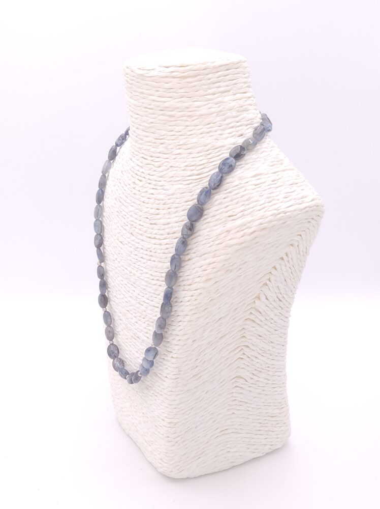 collar de cianita natural lenteja minerales bilbao centro cenith