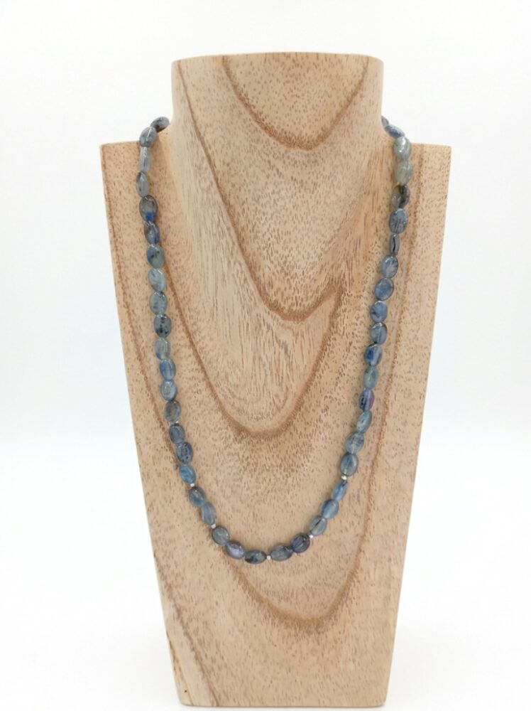collar de cianita y plata de ley Minerales Bilbao Envíos