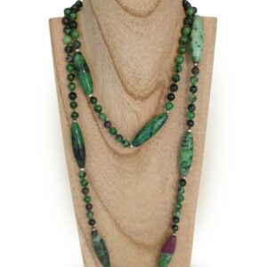collar de zoisita y rubí Minerales Bilbao Envíos
