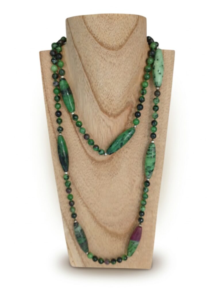 collar de zoisita y rubí Minerales Bilbao Envíos