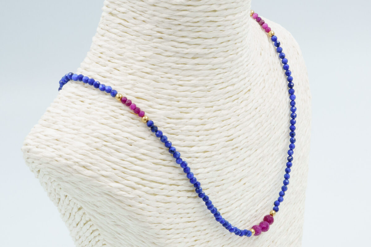 collar de lapislazuli y rubi minerales bilbao centro cenith