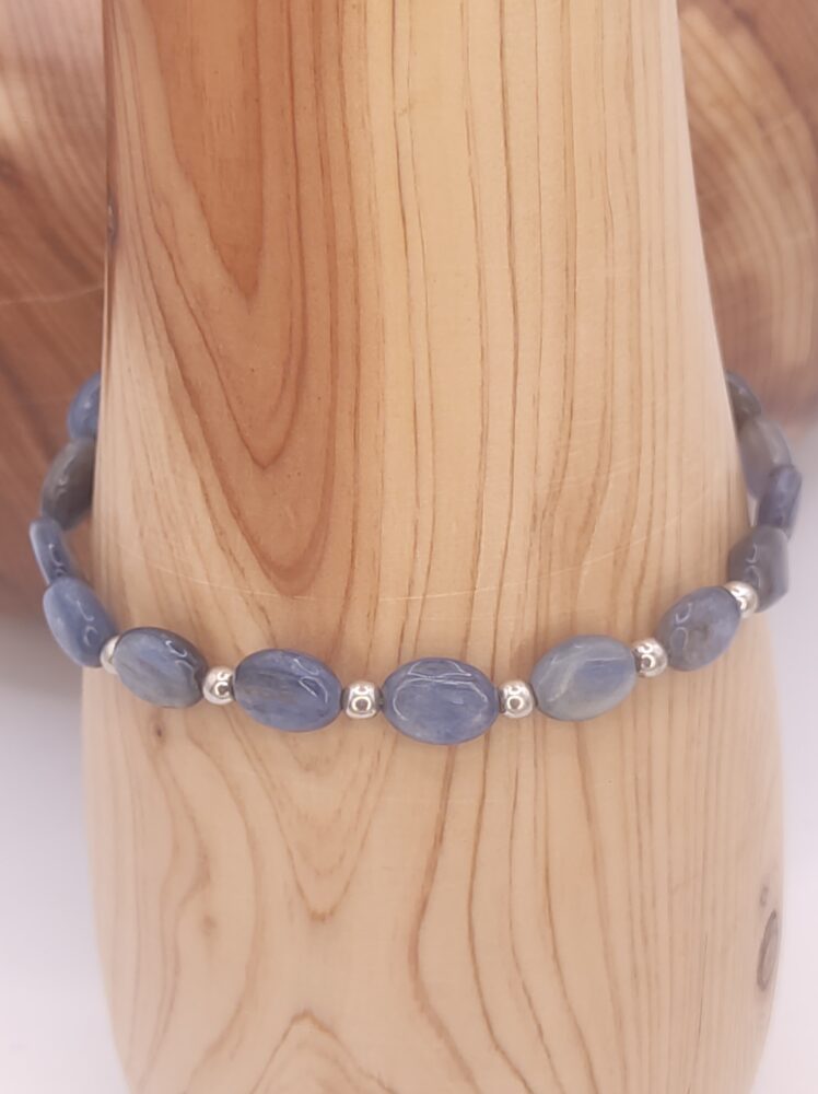 pulsera de cianita lenteja y plata de ley minerales bilbao centro cenith