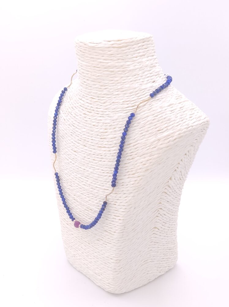 Collar de Lapislázuli y Rubí facetados natural - Imagen 2