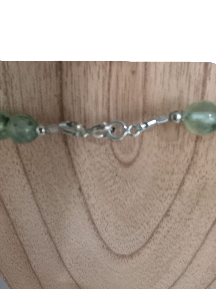 Collar de Prehnita Natural y Plata de Ley - Imagen 3