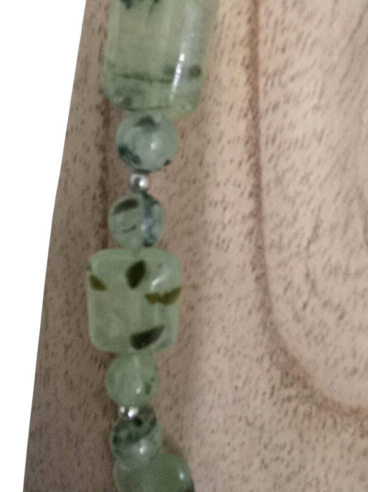 collar de prehnita y plata de ley Minerales Bilbao Envíos