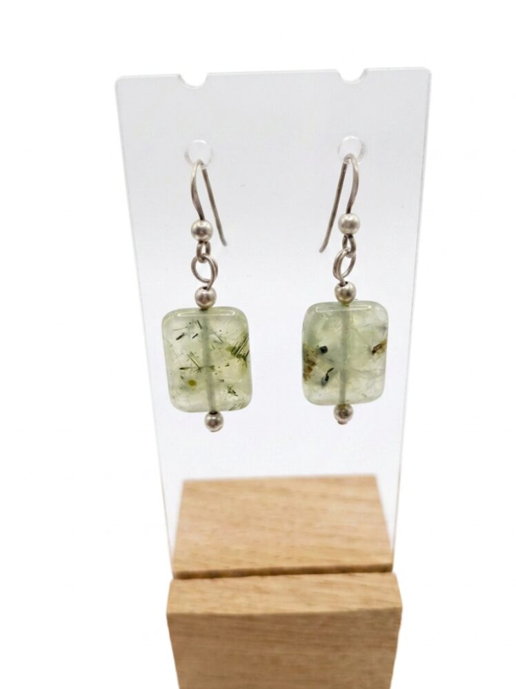 pendientes de prehnita y plata de ley Minerales Bilbao Envíos